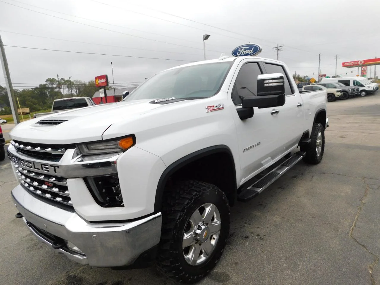 Used 2021 White Chevrolet 4WD CREW CAB 159 in LTZ image 4