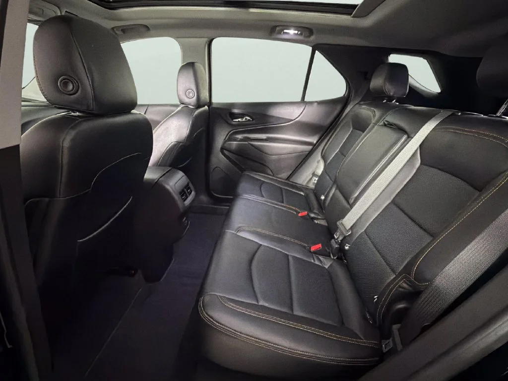 Used 2022 MOSAIC BLACK METALLIC Chevrolet LT image 28