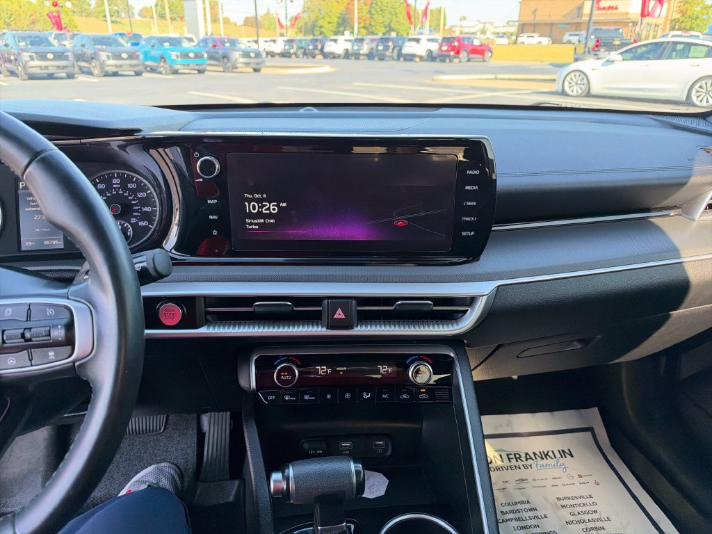 Used 2023 White Kia GT-Line image 20