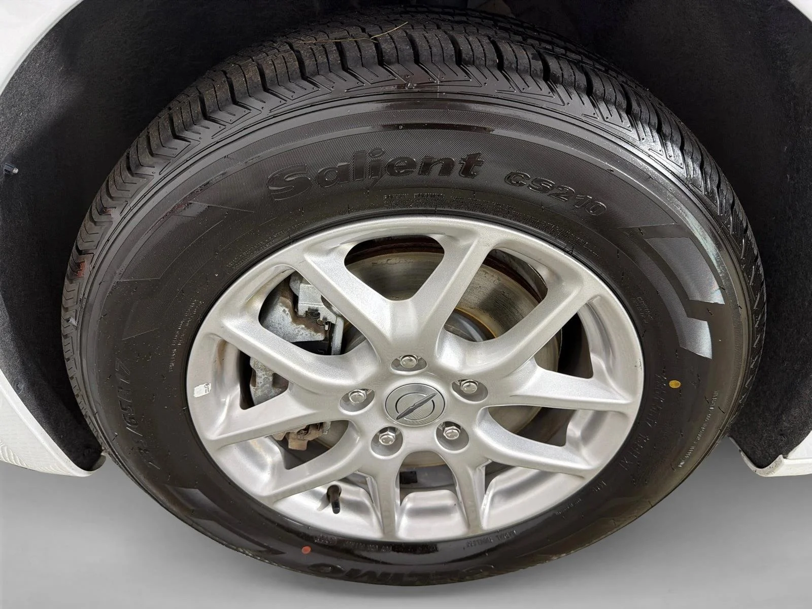 Used 2024 White Chrysler Touring L image 11
