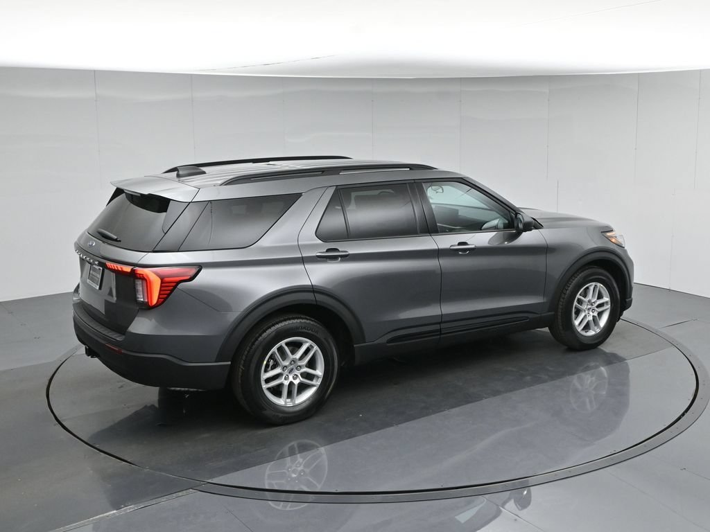 New 2026 Carbonized Gray Metallic Ford Active image 40