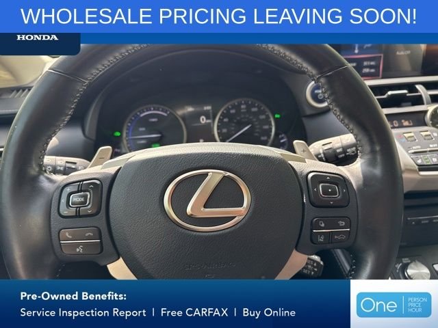 Used 2020 White Pearl Lexus 300h image 23