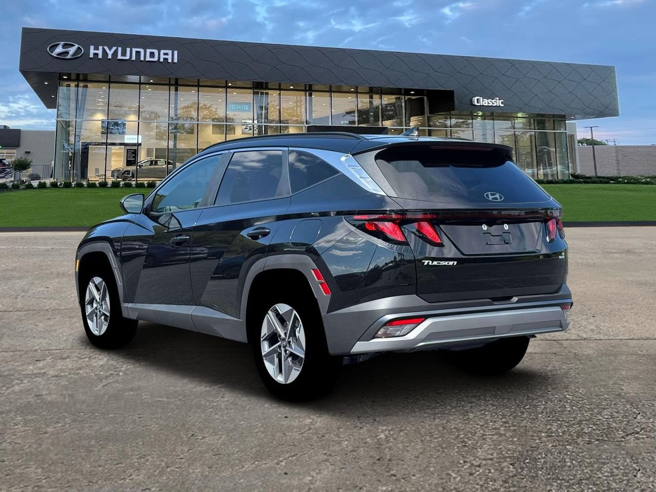 New 2026 Phantom Black Pearl Hyundai SEL image 5