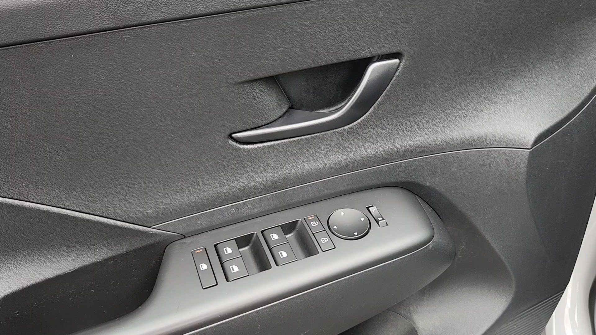 Used 2026 Cyber Gray Metallic Hyundai SE image 7