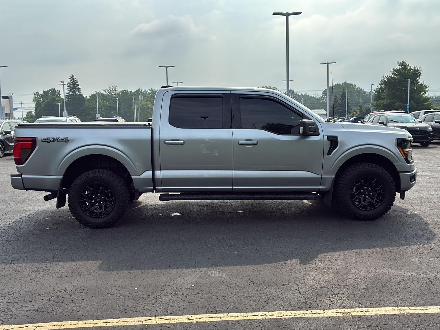 Used 2024 Iconic Silver Ford XLT image 16