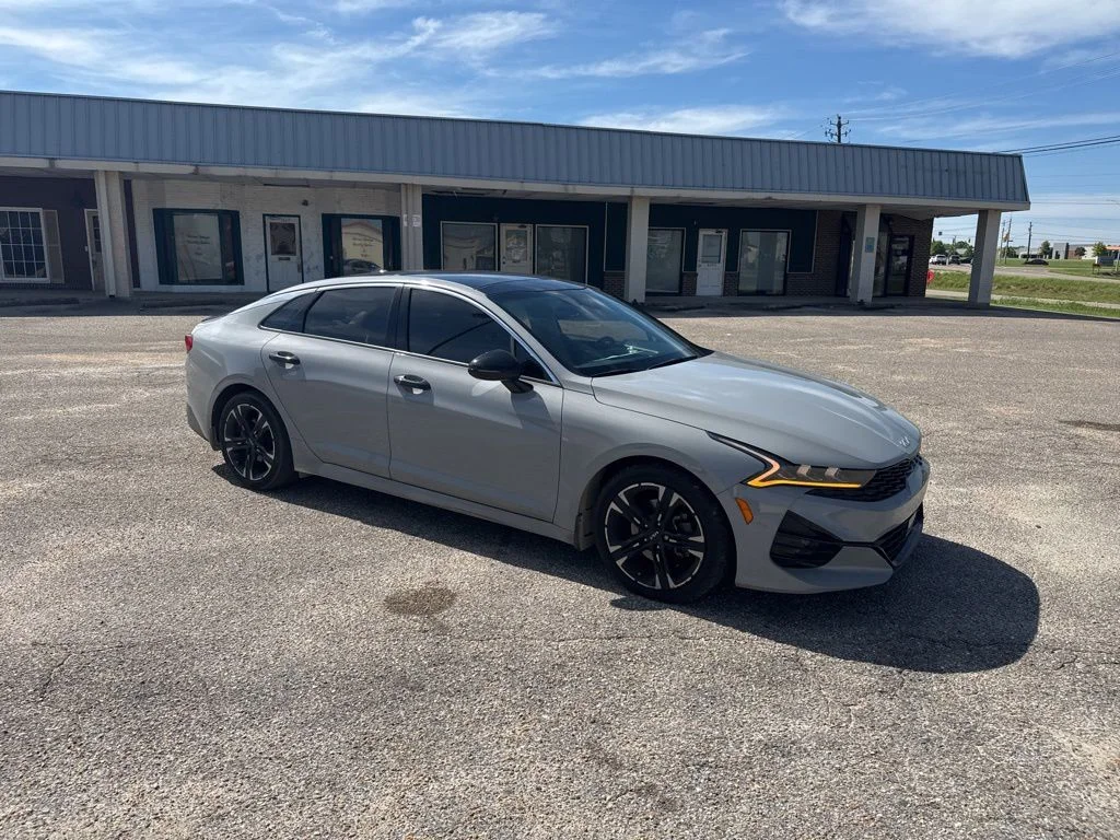 Used 2023 Wolf Gray Kia GT-Line image 16