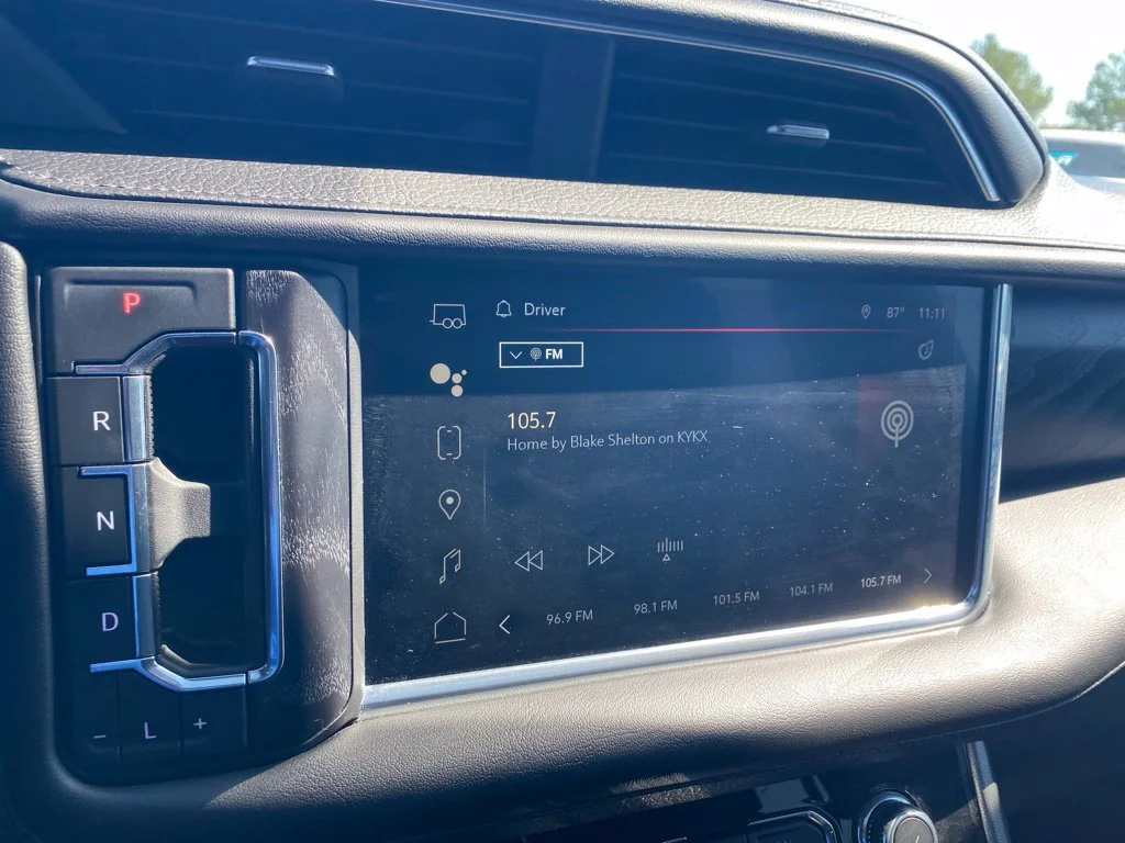 Used 2022 Hunter Metallic GMC Denali image 28