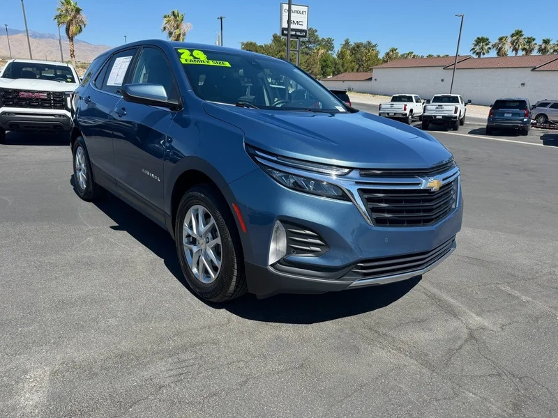 Used 2024 Lakeshore Blue Metallic Chevrolet LT image 1