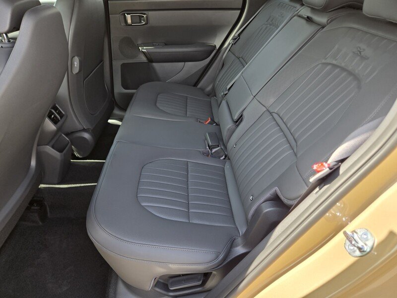 New 2027 Terrain Brown Kia X-Line S image 7