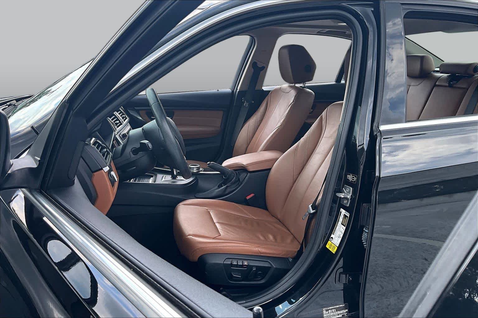 Used 2014 Black Sapphire Metallic BMW 335i image 8
