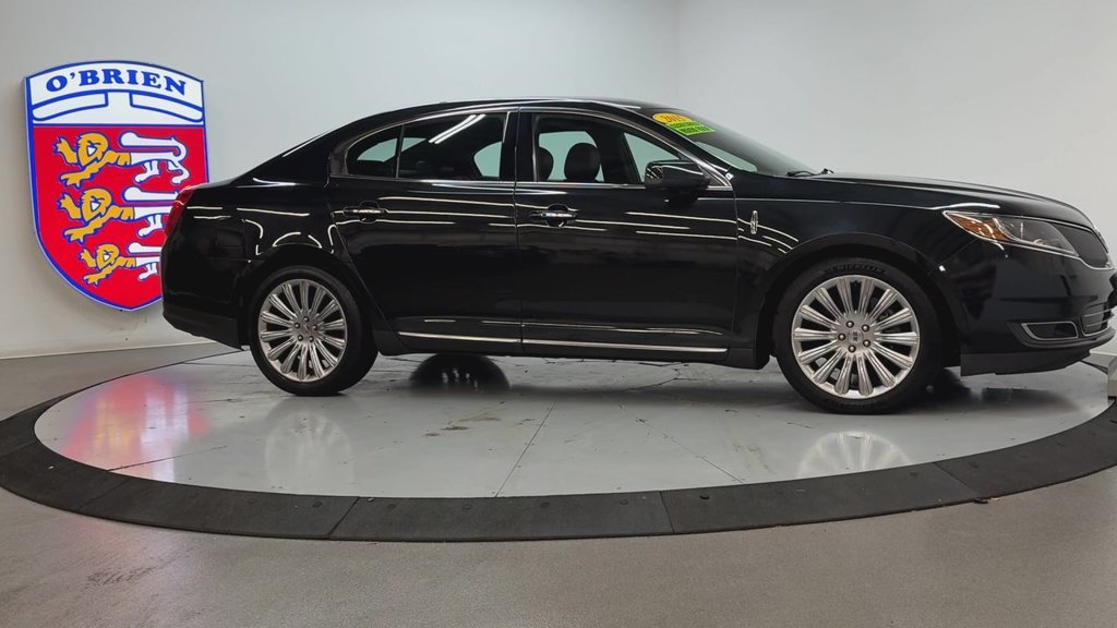 Used 2015 Tuxedo Black Lincoln Base image 3