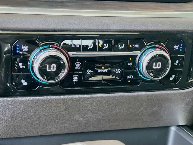 2026 GMC Sierra 1500 SLT - Photo 11