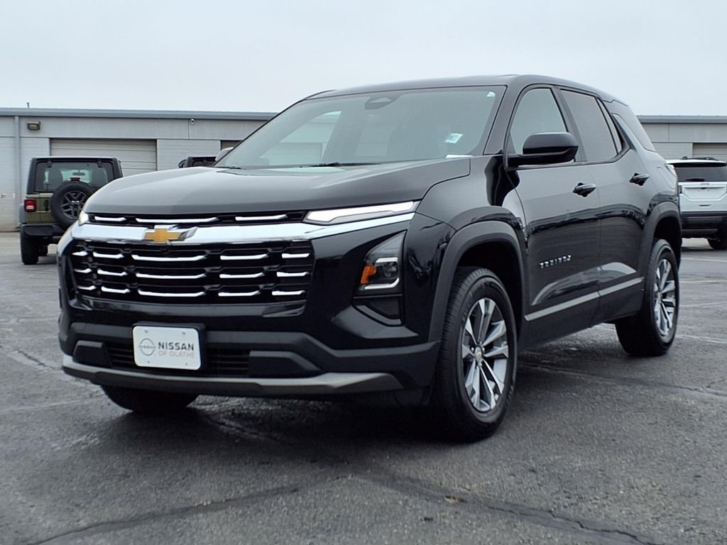 Used 2025 Chevrolet Equinox LT with VIN 3GNAXHEG9SL220092 for sale in Kansas City