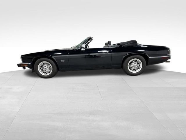 Used 1993  Jaguar Base image 28