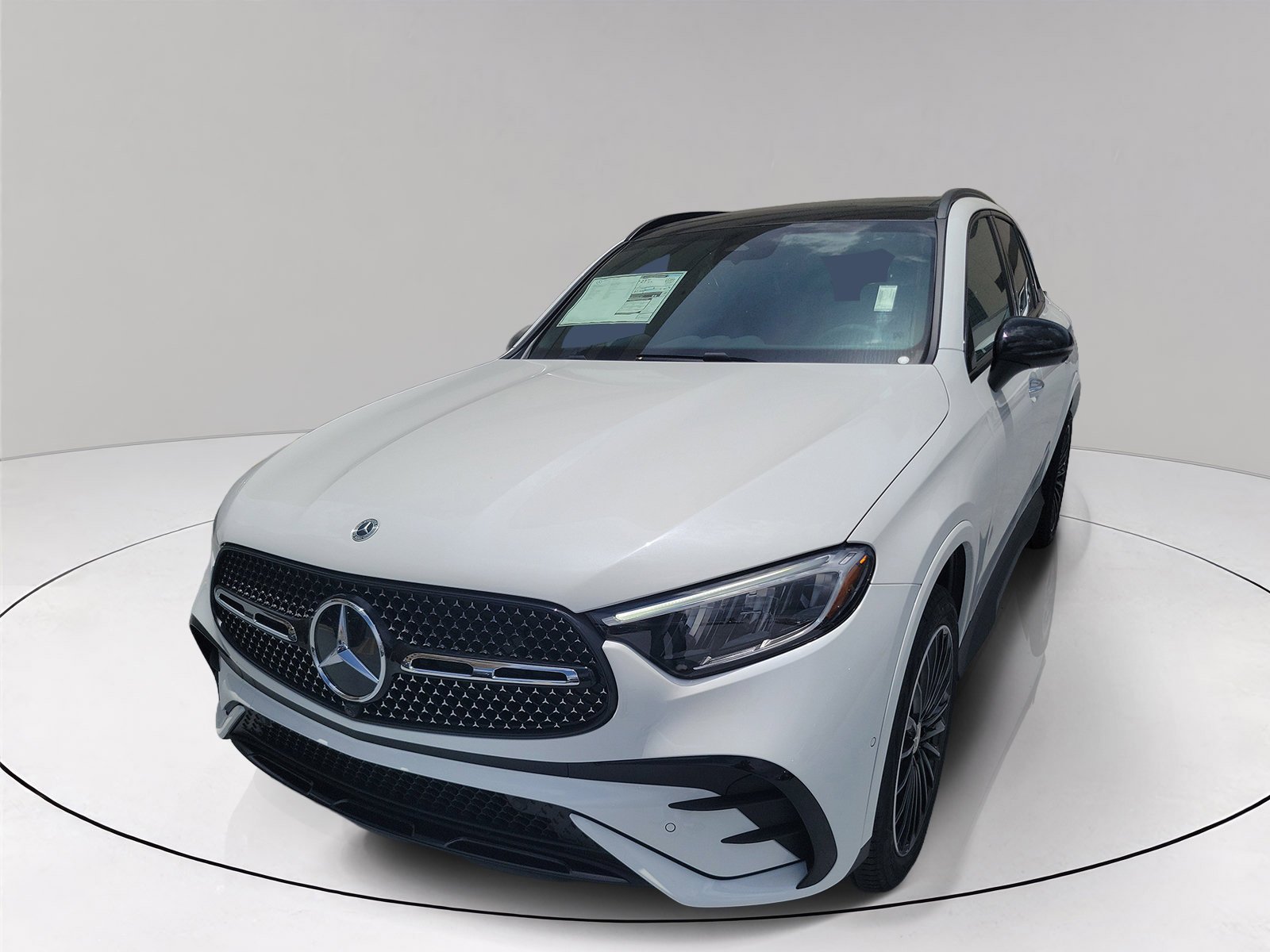 New 2026 MANUFAKTUR Moonlight White Metallic Mercedes-Benz GLC 300 image 34
