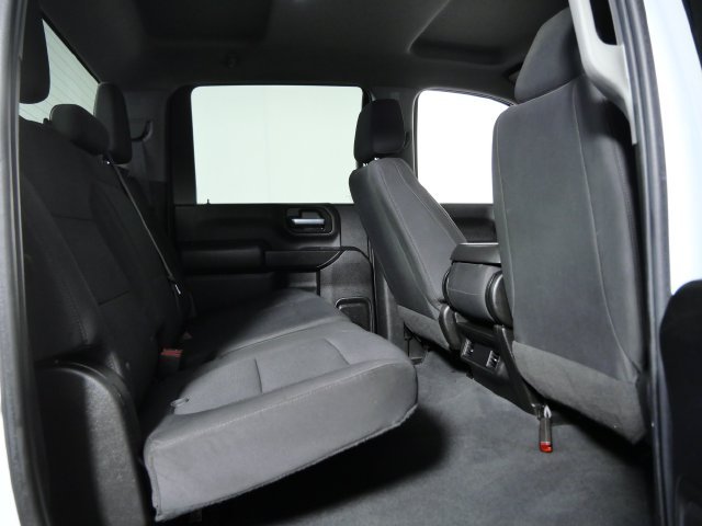 Used 2022 White Chevrolet Custom image 14