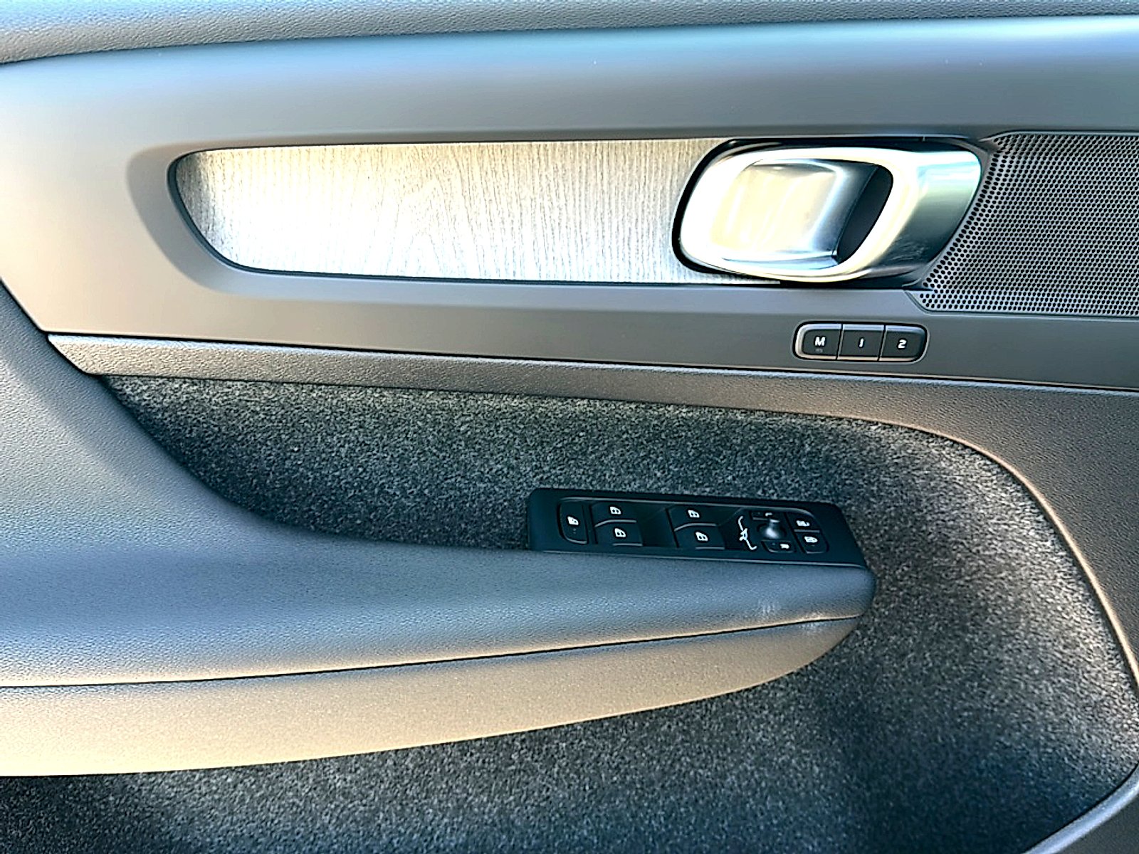 New 2026 Onyx Black Volvo Core image 14