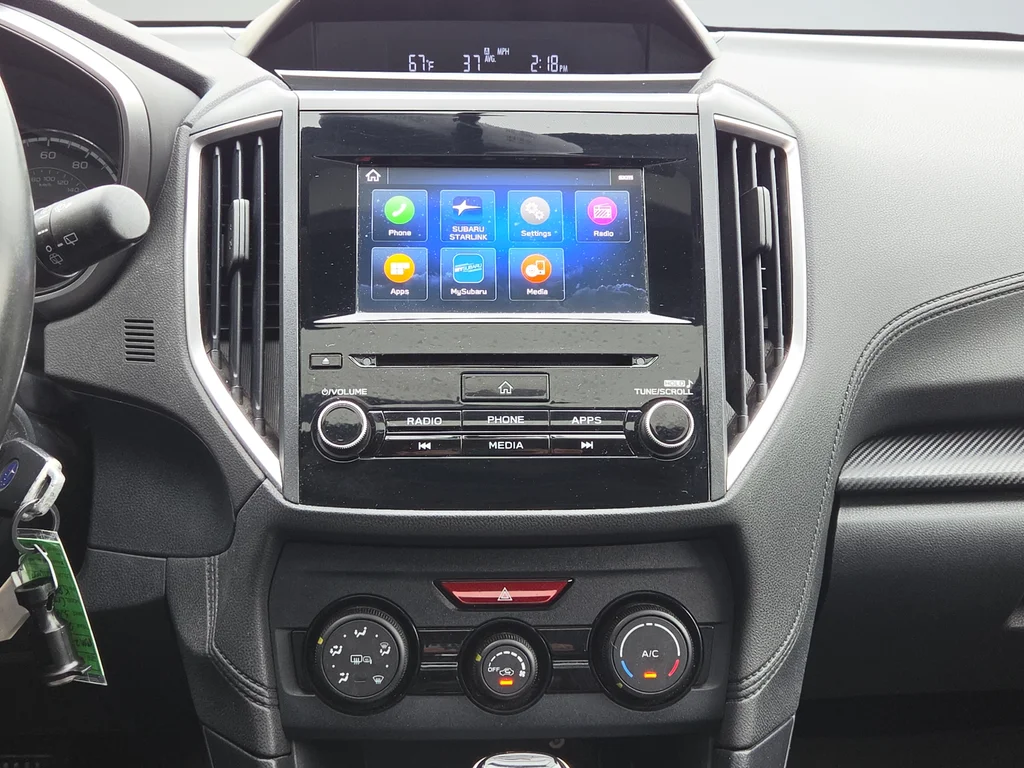 Used 2019 Silver Subaru 2.0i Premium image 11