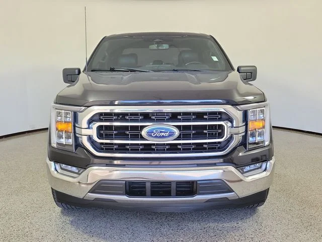 Used 2021 Black Ford XLT image 3