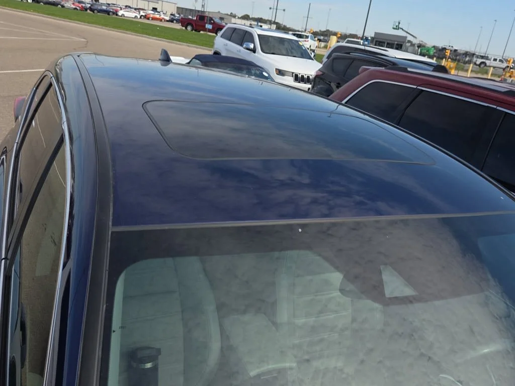 Used 2022 Blue Honda EX-L image 6