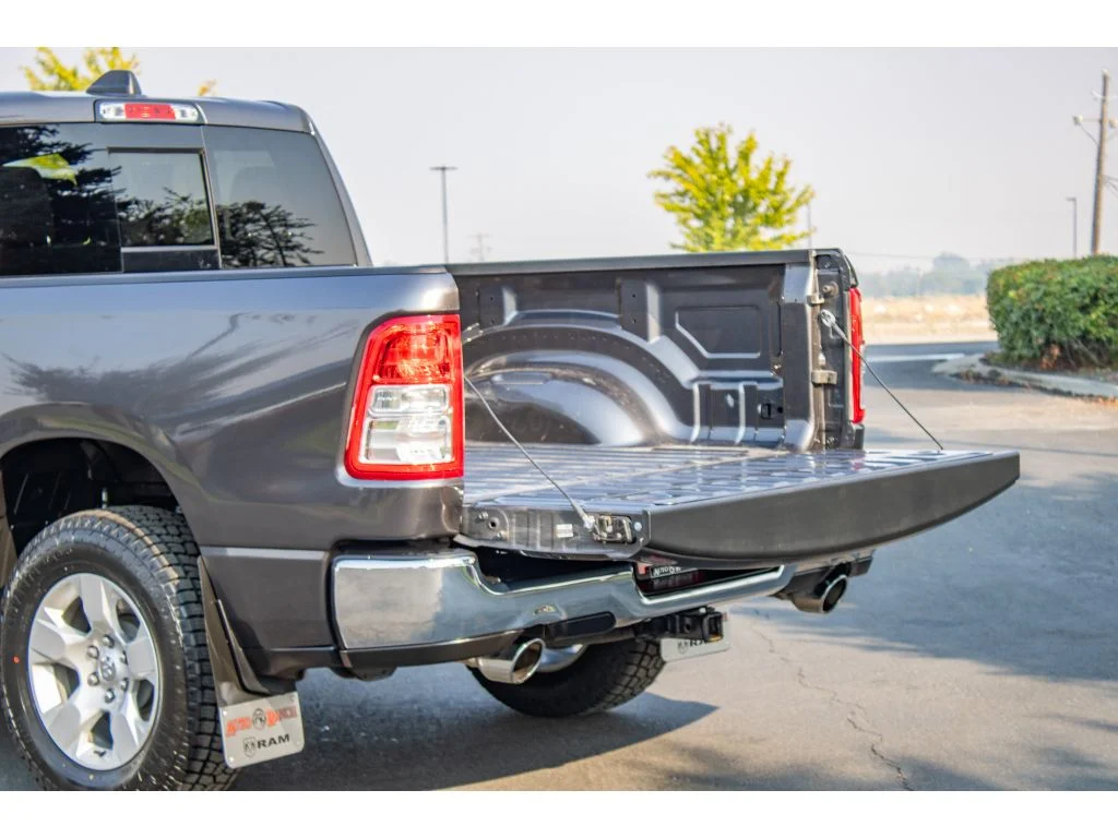 Used 2023 Granite Crystal Metallic Clearcoat Ram Big Horn image 10