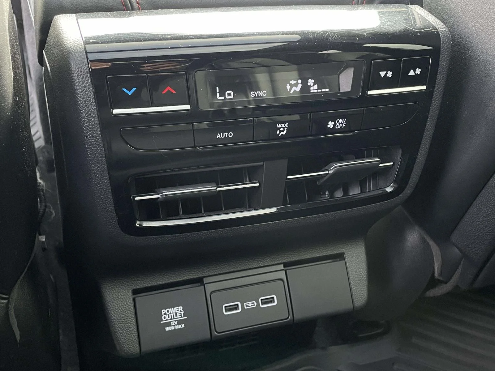 Used 2022 Platinum White Pearl Acura w/A-Spec Package image 5