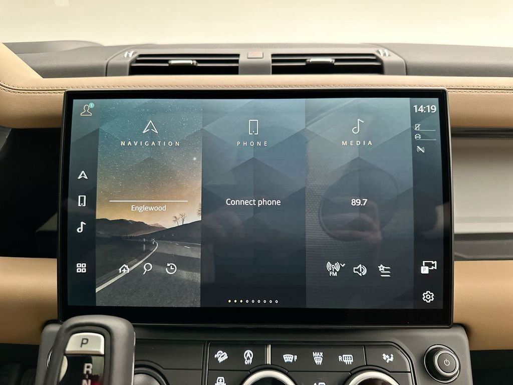 New 2026 Woolstone Green Metallic Land Rover S image 14