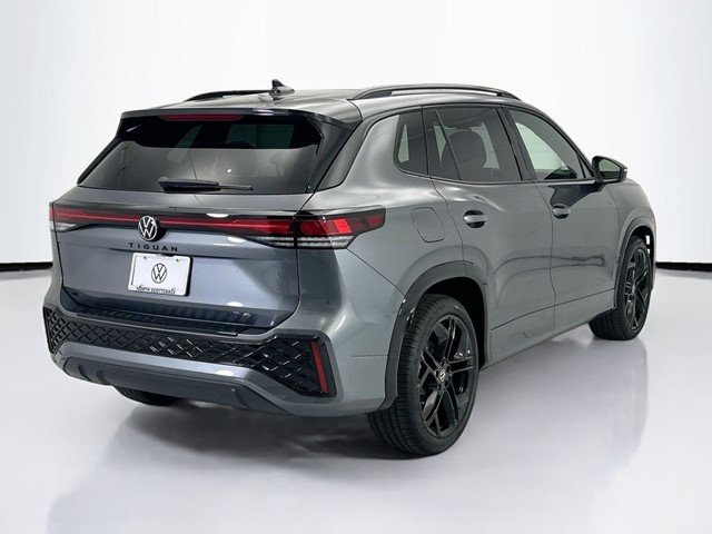 New 2026 Platinum Gray Metallic Volkswagen 2.0T SE R-Line Black image 5