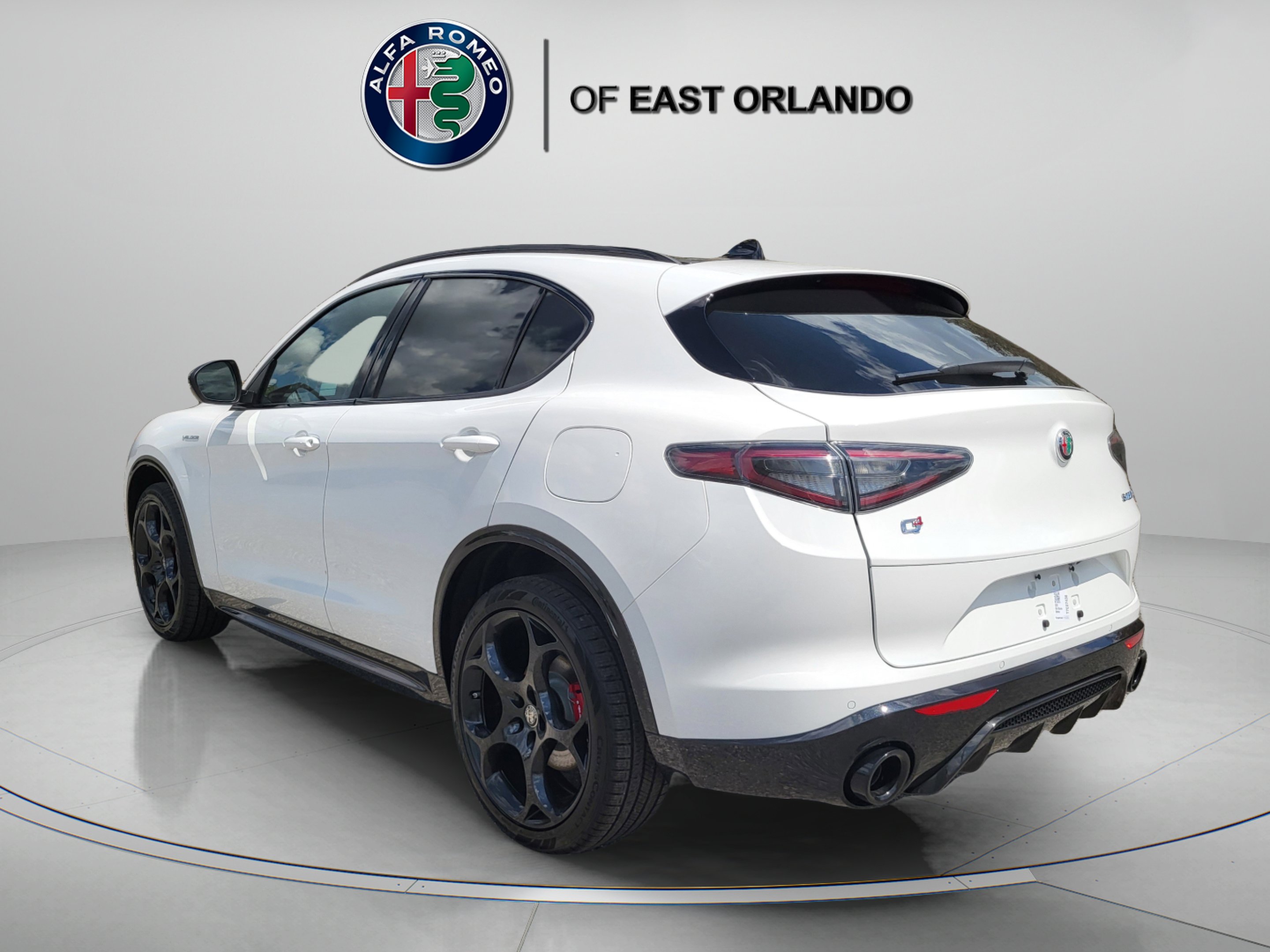 New 2026 Milano White Alfa Romeo  image 5