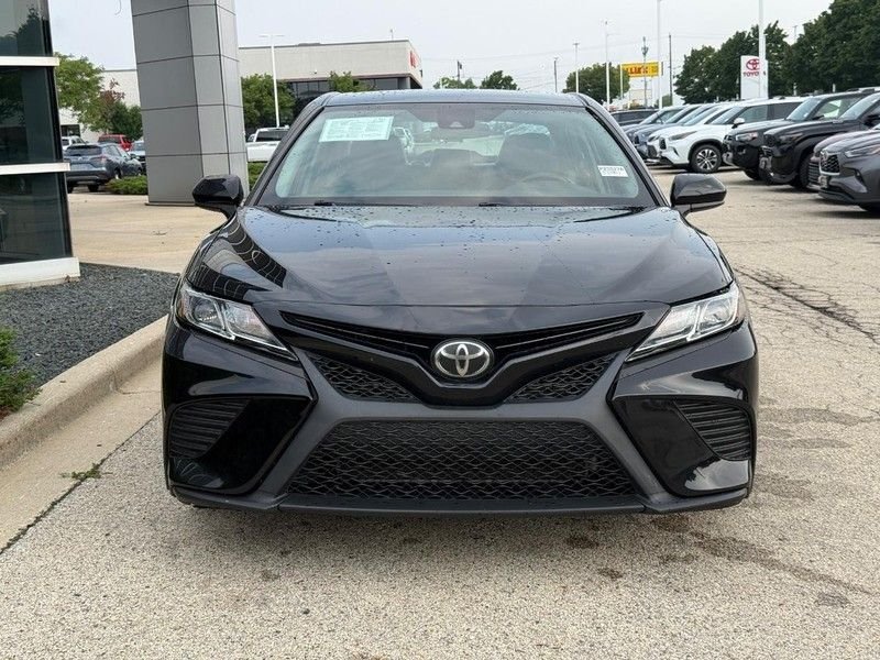 Used 2019 Midnight Black Metallic Toyota SE image 8