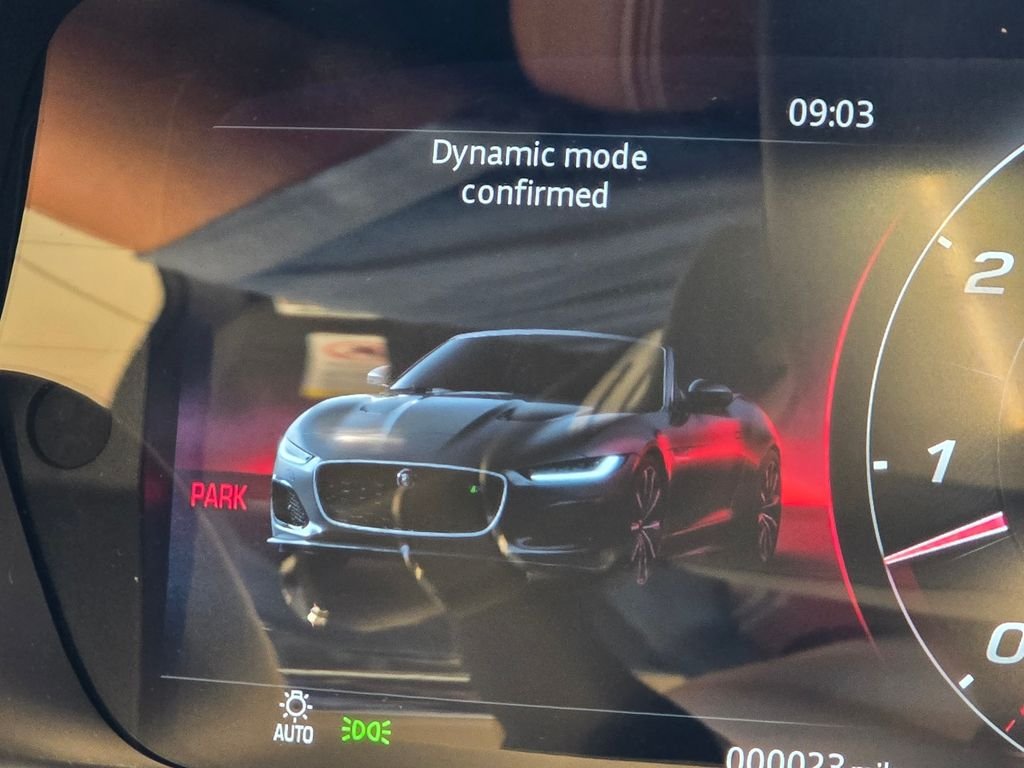 2024 Jaguar F-Type R75 - Photo 12
