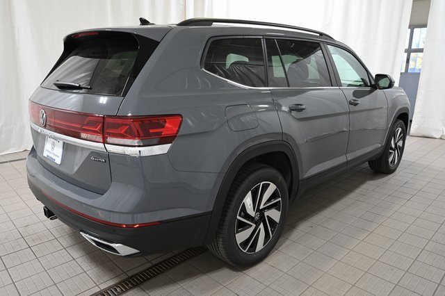 2026 Volkswagen Atlas SE Technology photo 4
