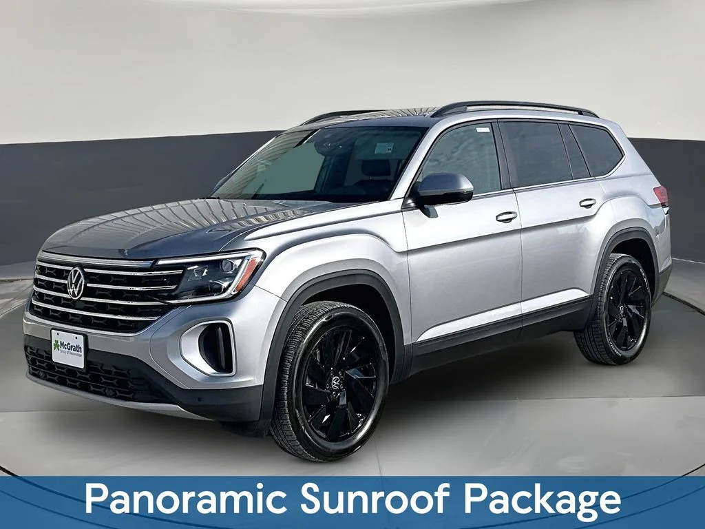New 2026 Silver Volkswagen SE w/Technology image 2