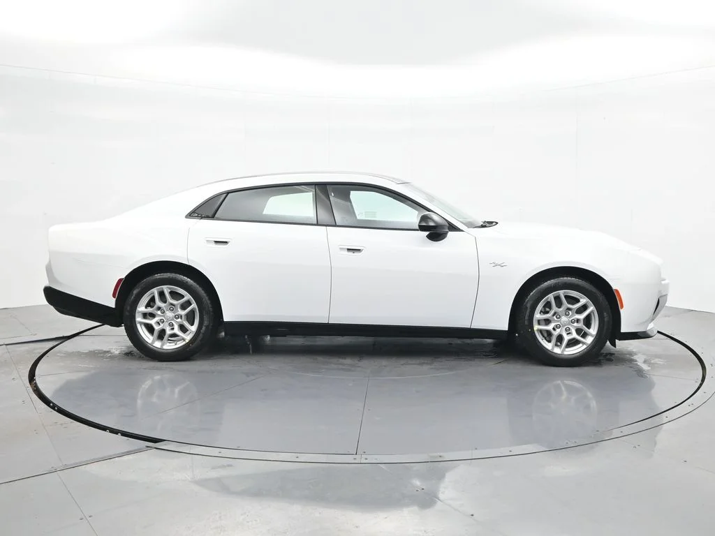 New 2026 White Knuckle Exterior Paint Dodge R/T image 6