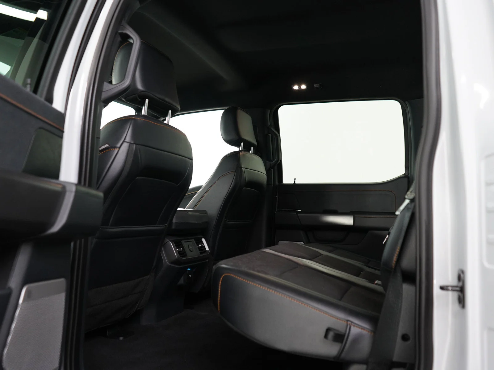 Used 2025 Space White Metallic Ford Tremor image 16
