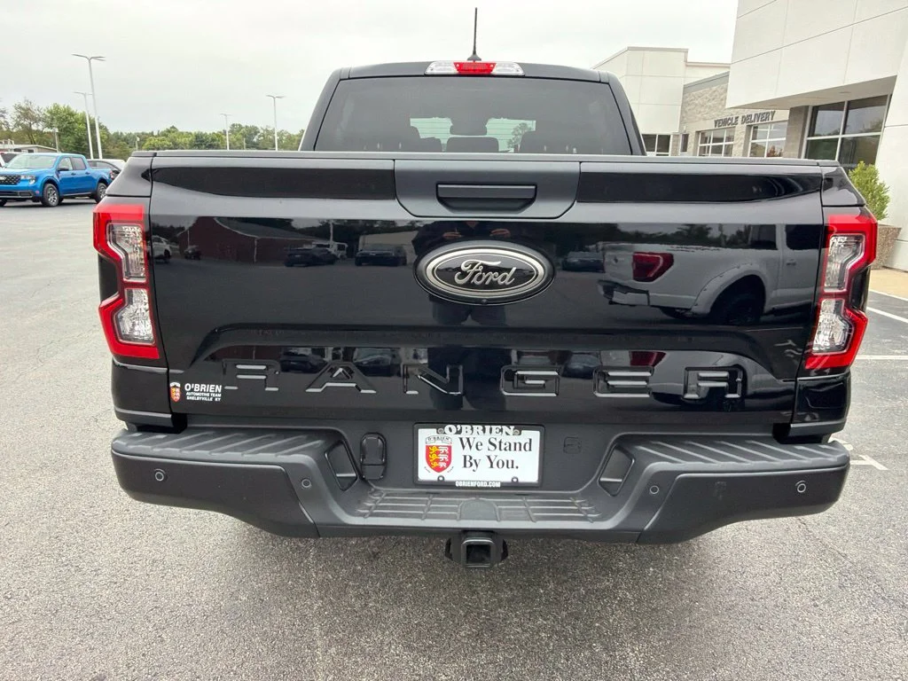 New 2026 Shadow Black Ford XLT image 4