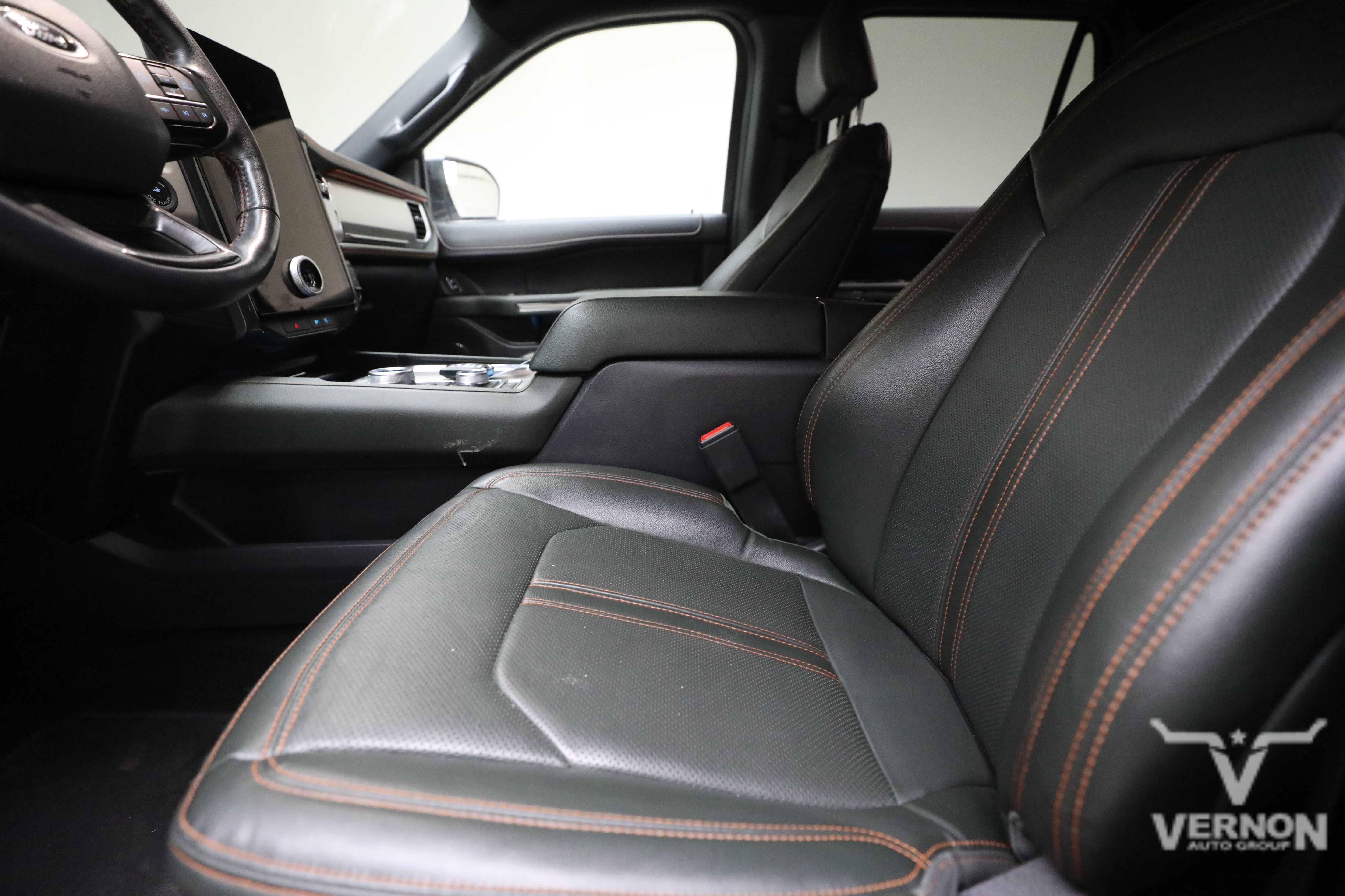 Used 2022 Oxford White Ford Y image 10