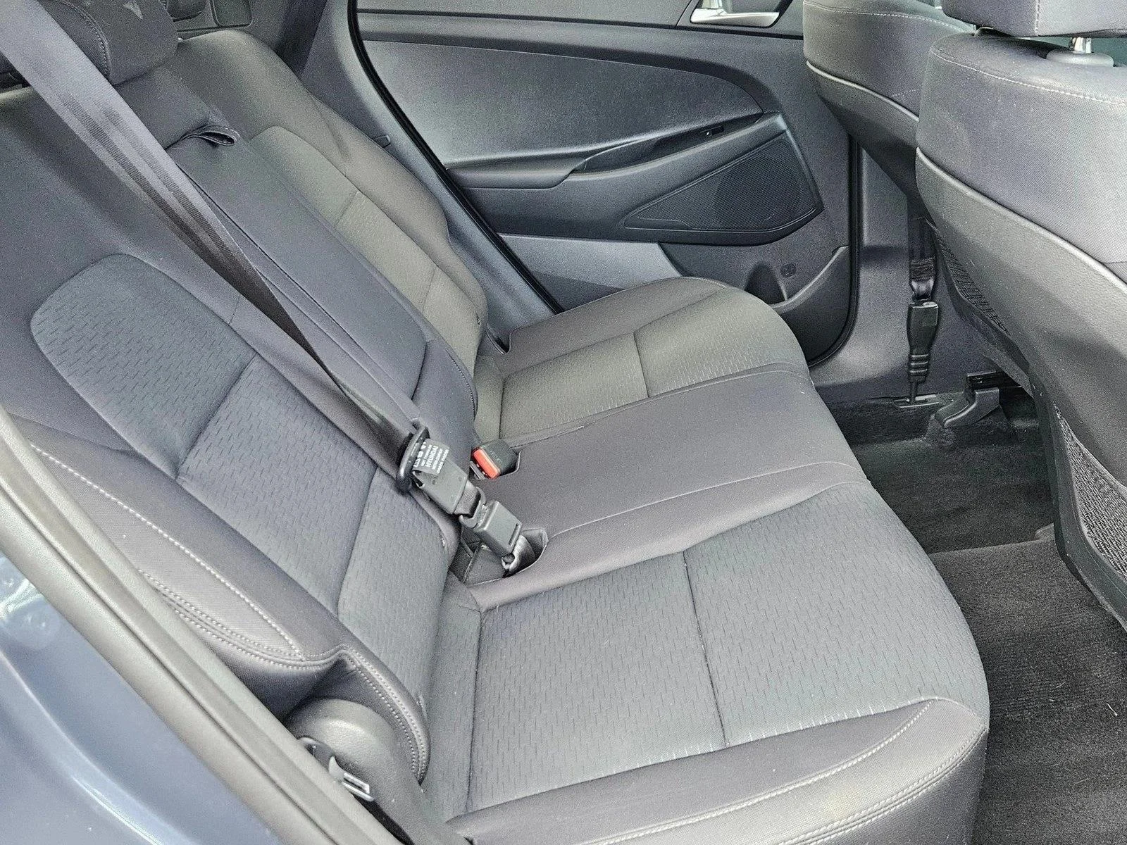 Used 2019 Dusk Blue Hyundai SE image 18