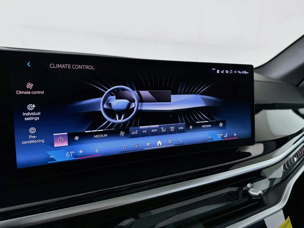 New 2026 Gray Metallic BMW xDrive40i image 20