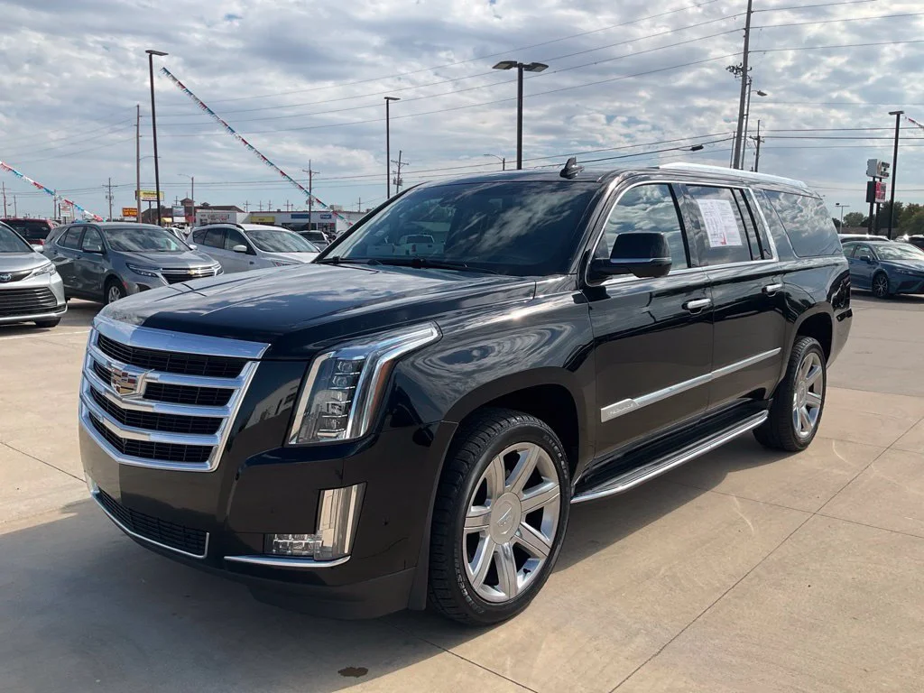 Used 2018 BLACK RAVEN Cadillac Luxury image 71