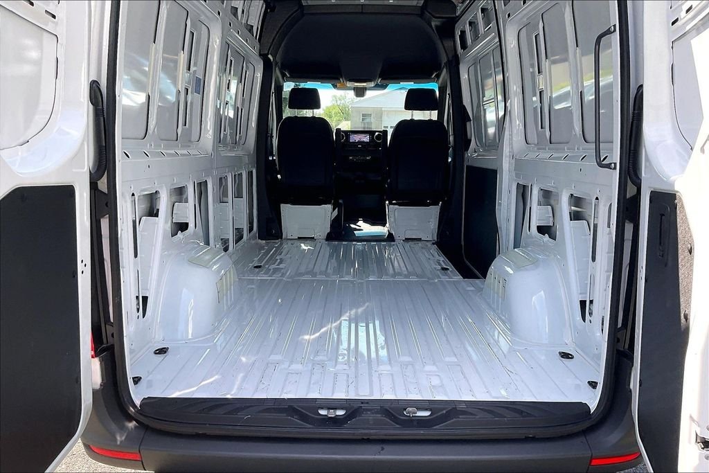 2026 Mercedes-Benz Sprinter Cargo Van Base - Photo 8