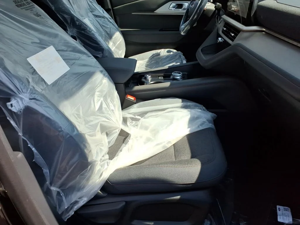 New 2026 Agate Black Metallic Ford Active image 8