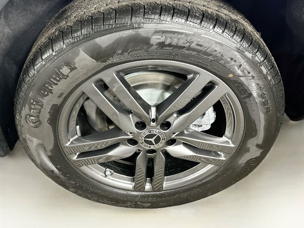 New 2026 Polar White Mercedes-Benz GLA 250 image 29