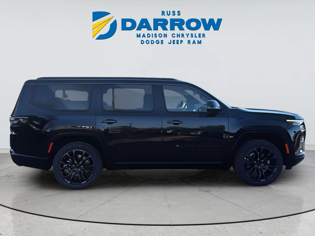 New 2026 High Gloss Black Exterior Paint Jeep Summit Reserve image 6