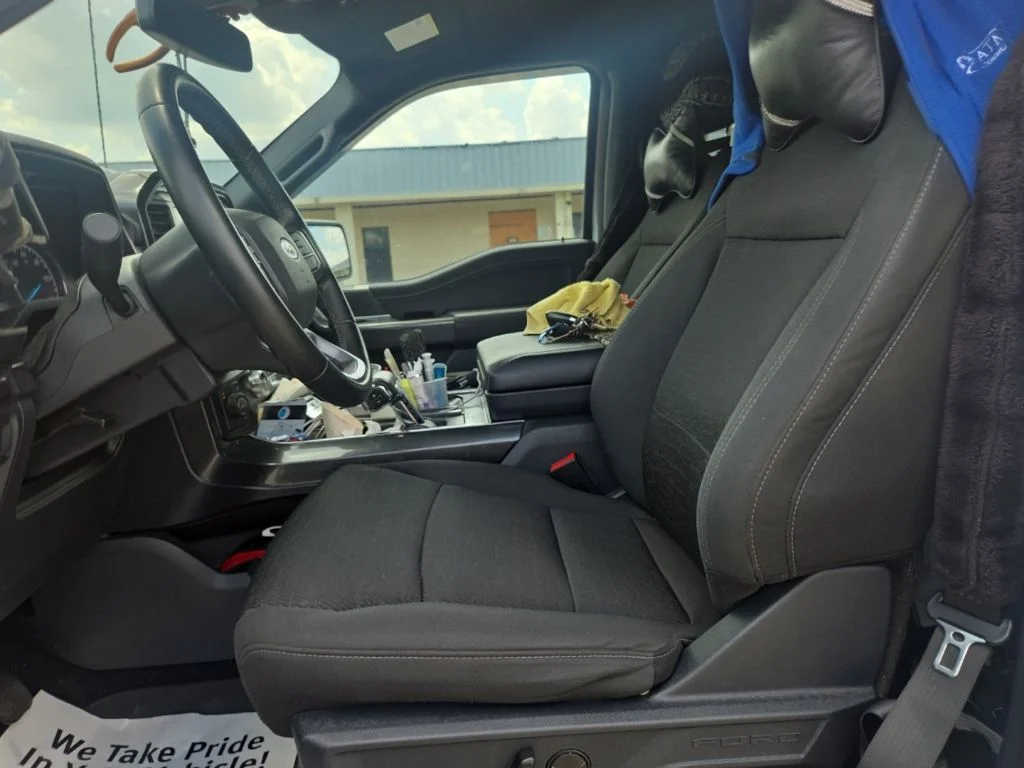 Used 2023 Oxford White Ford XLT image 19