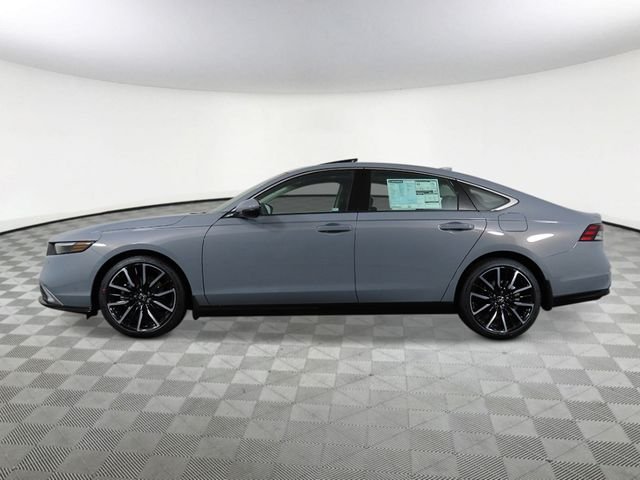 New 2026 Urban Gray Pearl Honda Touring image 2