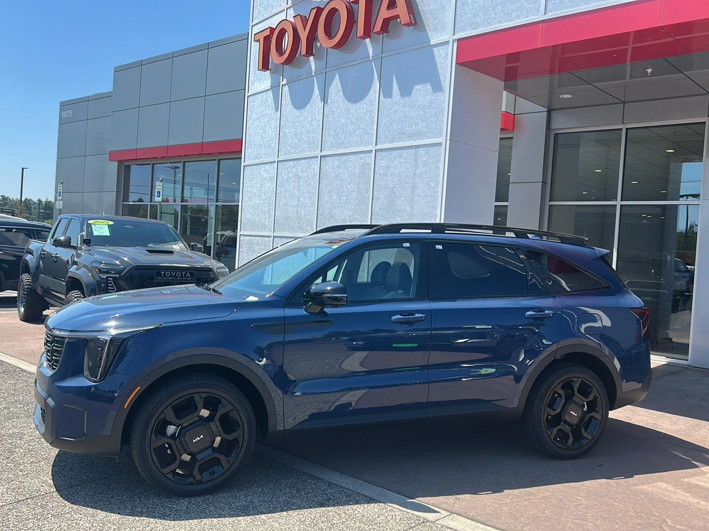 Used 2024 Midnight Lake Blue Kia X-Line SX image 2