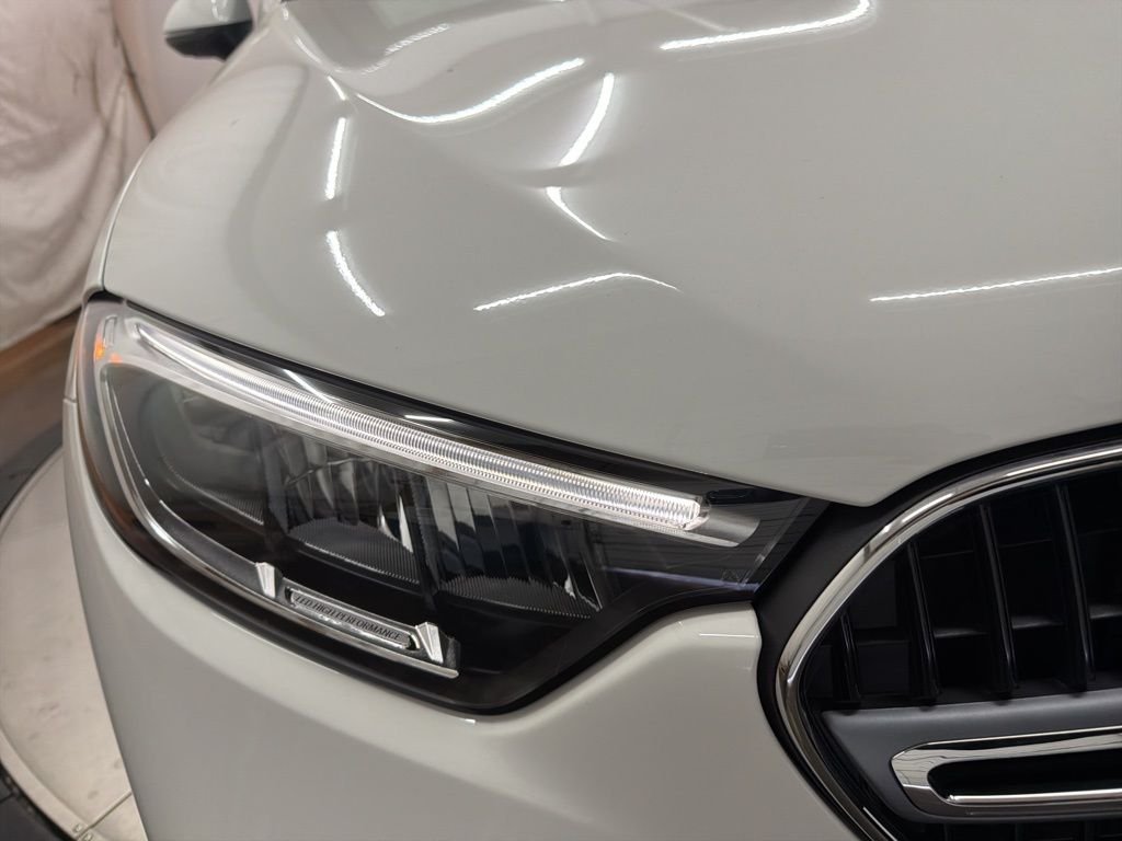 Used 2026 White Mercedes-Benz GLC 300 image 10