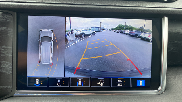 Used 2021 Gray GMC Denali image 14