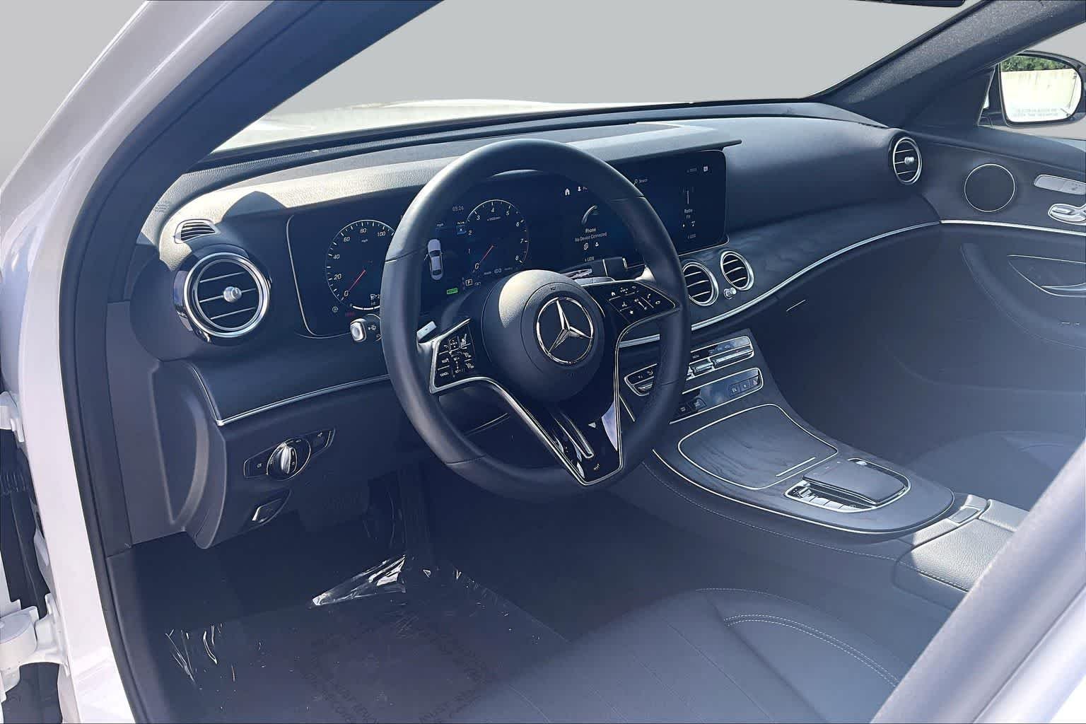 Used 2023 Polar White Mercedes-Benz E 450 image 18